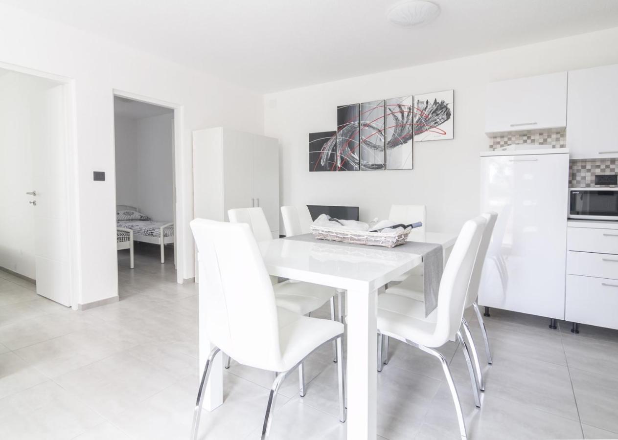 New Family 2 Bedroom Apartment Воднян Екстериор снимка